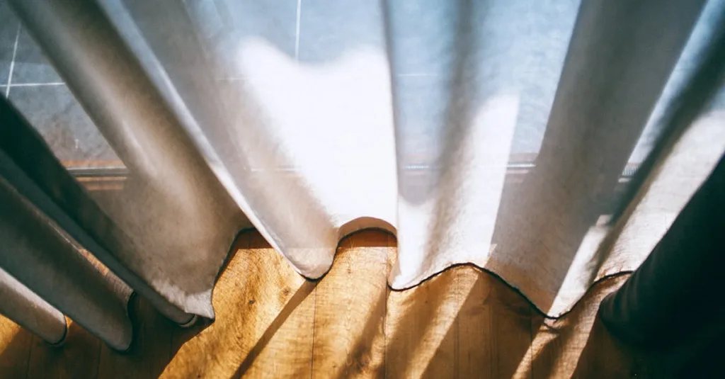 découvrez tout sur les types de têtes de rideaux, leurs styles et comment choisir la meilleure pour votre décoration intérieure.