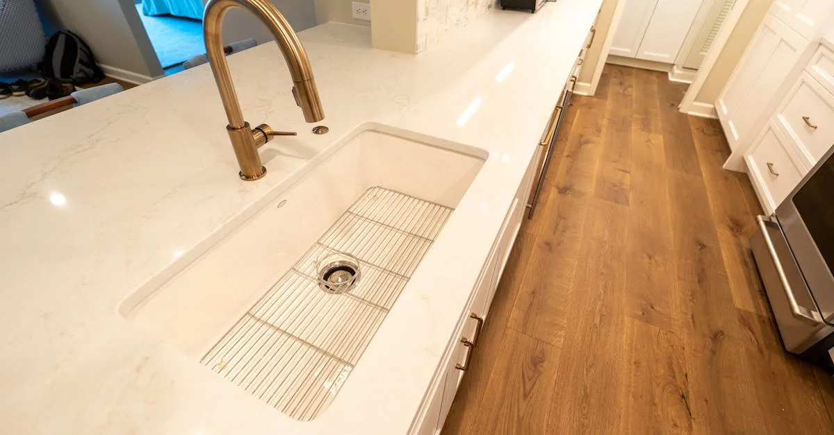 découvrez nos cuisines personnalisées sur mesure, alliant design élégant et fonctionnalité optimale pour répondre à vos besoins uniques.