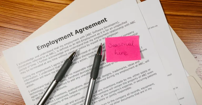découvrez tout ce qu'il faut savoir sur le contrat de franchise : définition, obligations, avantages et conseils pour bien négocier votre accord.